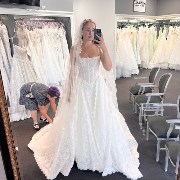 Elizabeth Lee Wedding Dress